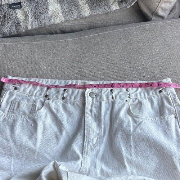 Wave Denim High rise Wide leg White Distressed Women Jeans 🤍 One Size - Picture 10 of 10